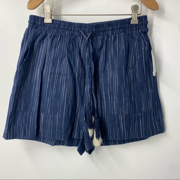 Coco + Jaimeson 100% linen striped high waisted shorts L nwt! - Picture 1 of 9